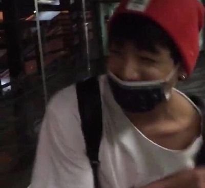 hi! this is a ff and a back up acc~ follow @itskingjeonkook instead and let's be friends! yaaaaay 💓