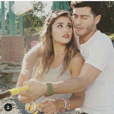 لا ننسا انني بشر نسططع نحب ونسططع نكرها مستيحل الصيطره علي عوطفن فها هوا الحب نعمه من عند الله