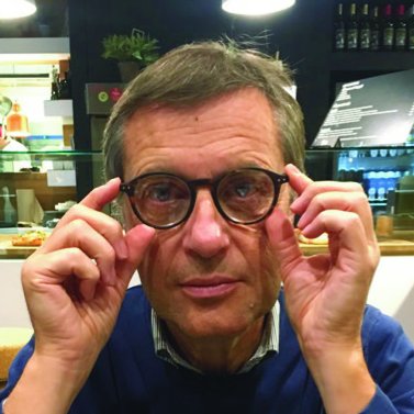 architetto, interior designer, Tekhne senior partner