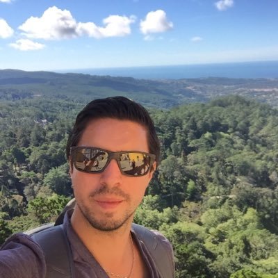 glcelume's profile picture. La música es la taquigrafía de la emoción