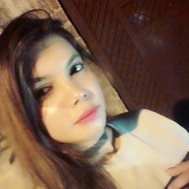 Hello beautiful peoples, I am Rakshanda Iram, an interior designer
I am going to make everything around me beautiful-that will be my life.