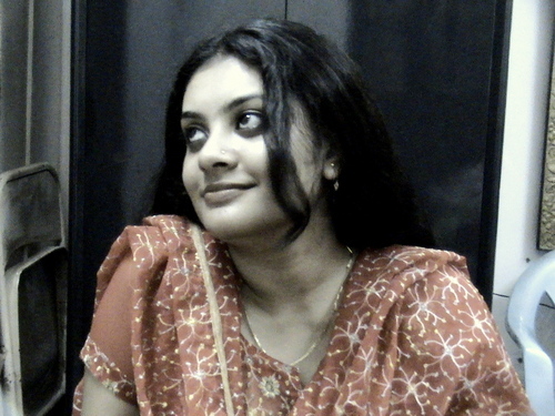 sampoornaonline's profile picture. Workaholic, Familyholic and a funoholic person. :)