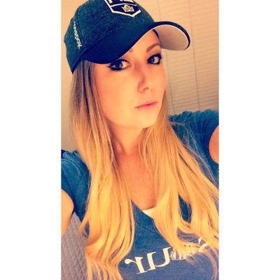 New account of @crzyb16agirl. CSULB Grad, LA Kings Fan, Sports Photographer (SpatzShots), Dog Lover, & Sportbike Enthusiast. Cicerone CBS. Instagram: krazgrl