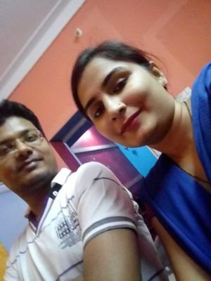 log2garima's profile picture. 