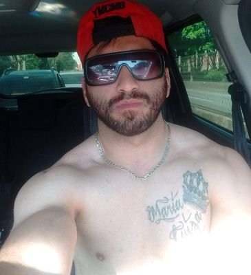 izaacky's profile picture. 