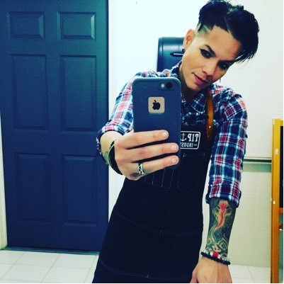 dee11131's profile picture. 