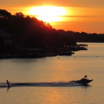 ladamczyk1's profile picture. 