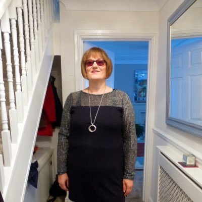 issym16's profile picture. 