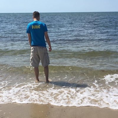 dandubuc's profile picture. pick people up, never put em down