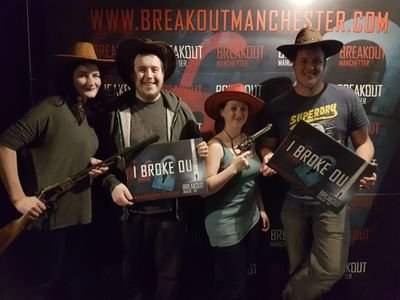 EscapingDave's profile picture. We are Team D.A.V.E and we like trying to escape from rooms!
19 played 19 escapes.