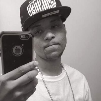 AlwayzOck's profile picture. #LoL
#Love.Or.Loyalty
#FukUDoin
#EBE 
#ifYouAint
#Right