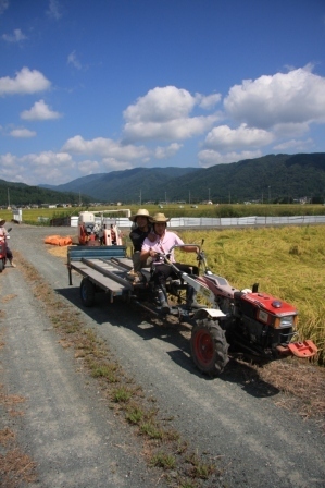 今日も絶好調の菜でしこうっちーです！
滋賀県、そして日本中を元気にすべく日々奮闘中！！
大好きなのはセミナー・研修に行くことと菜でしこ家族と夢を語ることです！
最近は、自分でもセミナー等主催しているので、みんな来てくださーい♪