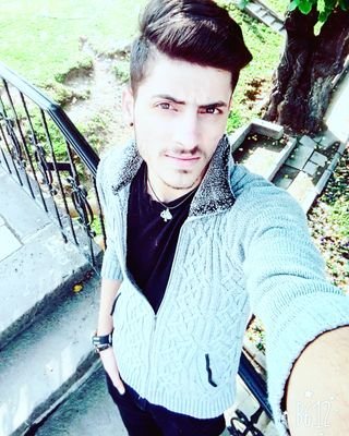 izaldeenvevo's profile picture. 