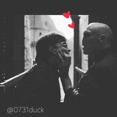 0731Duck's profile picture. ⚯͛△⃒⃘ '98 born emma / eddieredmayne