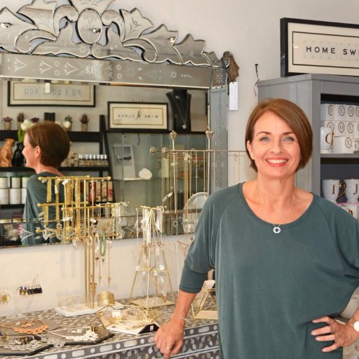 Gorgeous lifestyle shop in wonky Tudor building - full of lovely fashion, gifts and interiors - if we say so ourselves! #SmallBiz100 #SBS winner Tweets by Donna