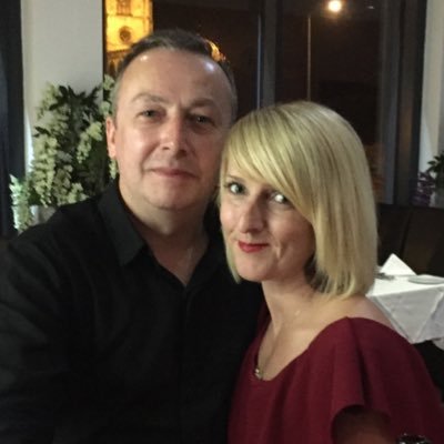 Self-confessed gadget freak. Addicted to chocolate. Engaged to @DebbieCartlidge since 2006. Currently politically homeless. #GoWokeGoBroke