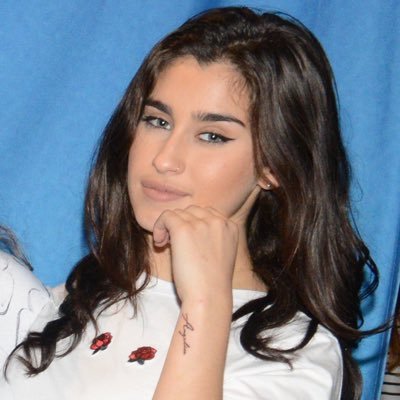 soumrt_meajude's profile picture. TE DEI UM FOLLOW GRÁTIS AGORA PODE DAR RT NO LINK? https://t.co/1nHYH2LtDJ É MUITO IMPORTANTE