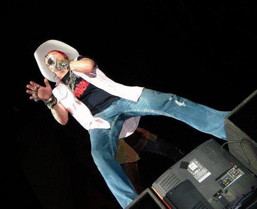 Soy un Guns N Roses Forever and Ever larga vida a Axl Rose.