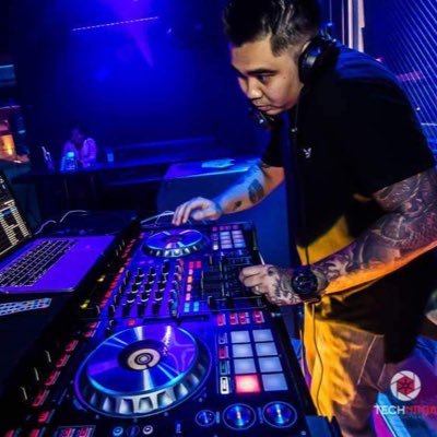 DjReKLeSs's profile picture. Vaper💨💨 | Proud Father | Proud Husband | UC Warrior | True Battleborn 702-775 | DJ🎶 | Traveler | Okinawa Living 🇯🇵