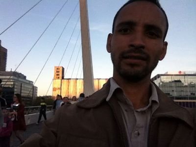 Ingeniero civil de libre ejercicio
Civil Engineer