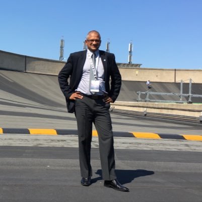 NiroshanPereira's profile picture. Follow The Dream :)