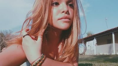 Amor é tudo que temos. 🌻 | @JustinBieber | @OneDirection | @SelenaGomez ❤