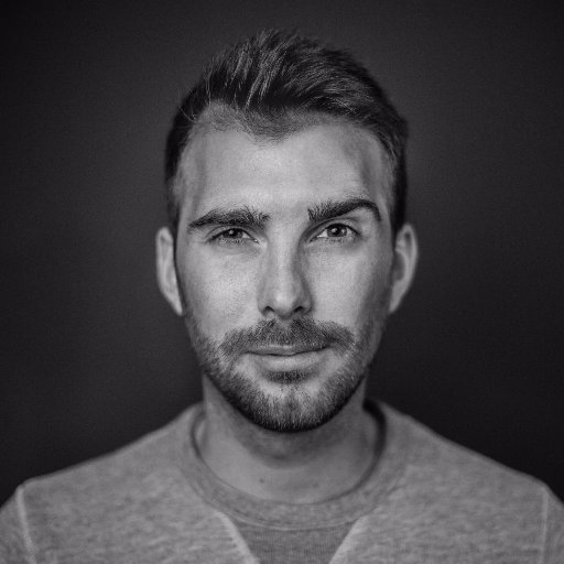 dirkdewever's profile picture. 💻 COO - https://t.co/AZmGEIXH2N
💻 Showing of my portfolio on the WWW filled with web design, tutorials and a blog.