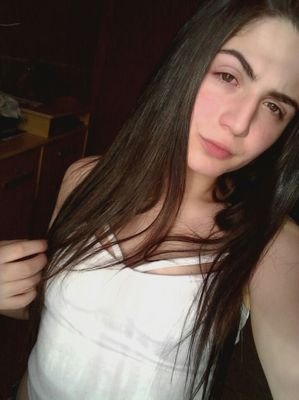 Quem gosta de arco-íris precisa gostar de chuva.
16 anos, canceriana♋