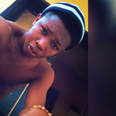 s33zy_f's profile picture. follow on instagram;420flamez...........imma follow back