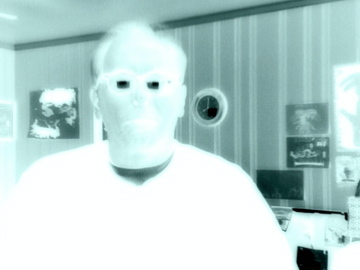 areyouconfused's profile picture. puppetry producer ..curently creating puppet shows with two sons.