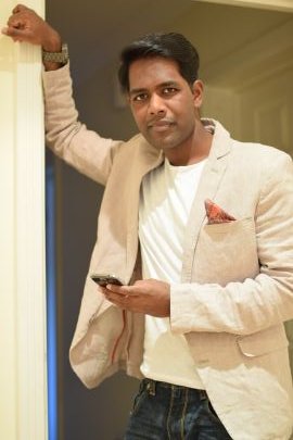 sidaddepalli's profile picture. Happy person in a happy world