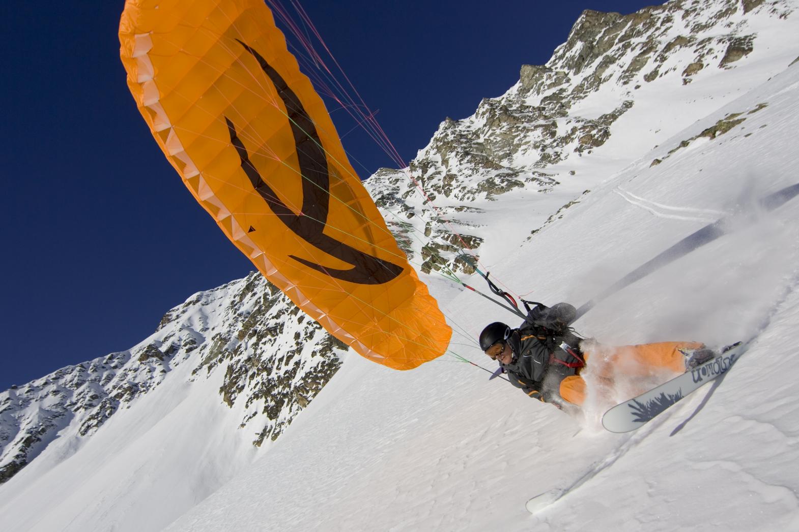 KJUS_Canada's profile picture. 