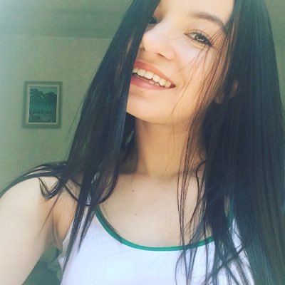 gabsposo's profile picture. Pavio curto tipo o vestido da Geisy.