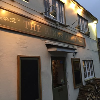 Kentish Pub in Offham. Sister to @swanstreetcafe @Guzzle_glug & Swan St @ Spadework. Real ale, wines, spirits & coming soon cracking food.