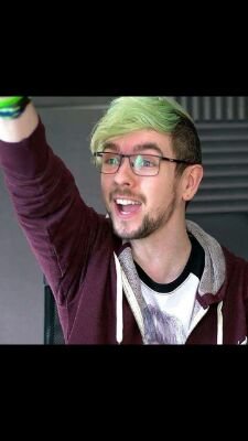 ScaredyCatGuard's profile picture. “Why the fuck are tHOSE ANIMATRONICS MOVING?!” [#FNAFRP/Literal Cinnamon Roll/Security Guard] #Miles