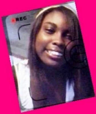 Olga_Jean_Louis's profile picture. Reír, para pasar el rato.