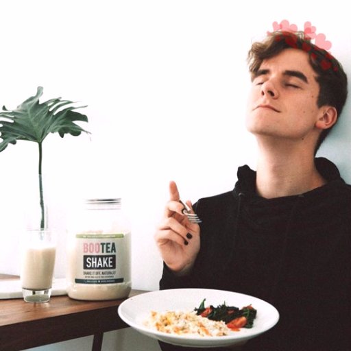 comcdianboy's profile picture. ☾ 18% ➢〔 ᴊᴏᴇʏ﹠ᴄʜᴀɴᴅʟᴇʀ's ᴀᴅᴏᴘᴛᴇᴅ ʙᴇᴀɴ 〕˚✺·˚. ❝We cling to our fairy tales until the price for believing in them becomes too high.❞ ∶⋄ wanda's parabatai. ❀ #GTS.