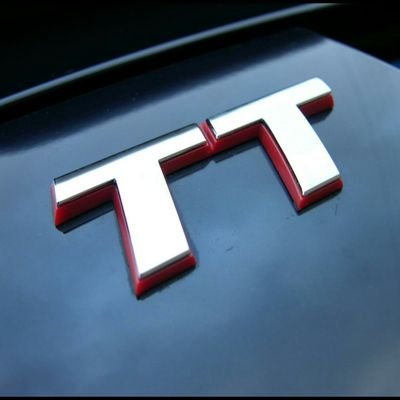 L__T__T's profile picture. Buenas Noches