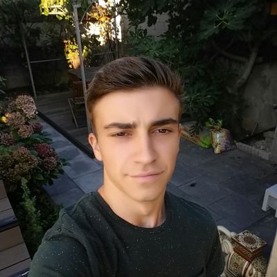 REEZotto's profile picture. 