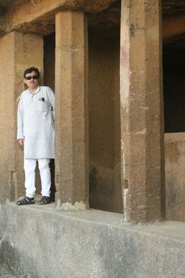 vinitwahi18's profile picture. I am journalist, ex metro editor,National Herald, in the panel of All India Radio's external service division & Asst.editor,theindianawaaz news portal