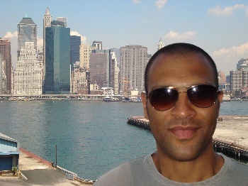 howmorris's profile picture. Proud dad & husband | Filming, editing and doing TV & online Lives on Iphone | Passion for singing