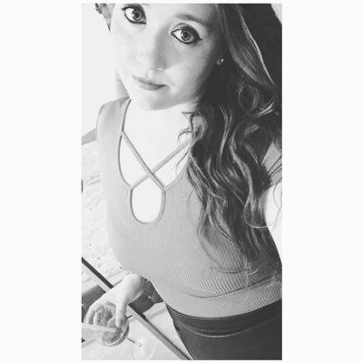 CarinaJKnox's profile picture. Hopeless Romantic & Eternal Optimist! 💖
