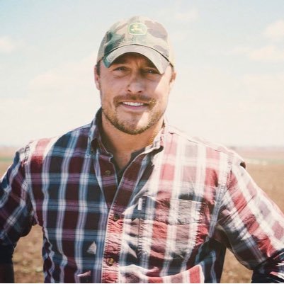 Iowa Farmer/Entrepreneur | Inquiries/Bookings: chrissoulespr@gmail.com | Snapchat: soulesy | Instagram: SoulesChris
