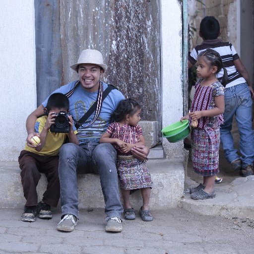 Fotoperiodista Guatemalteco, 
Productor de contenidos audiovisual