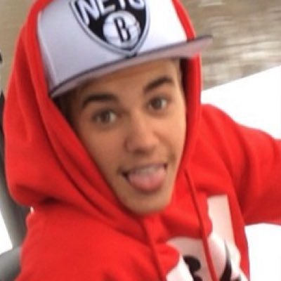 BizzlezCherry's profile picture. 