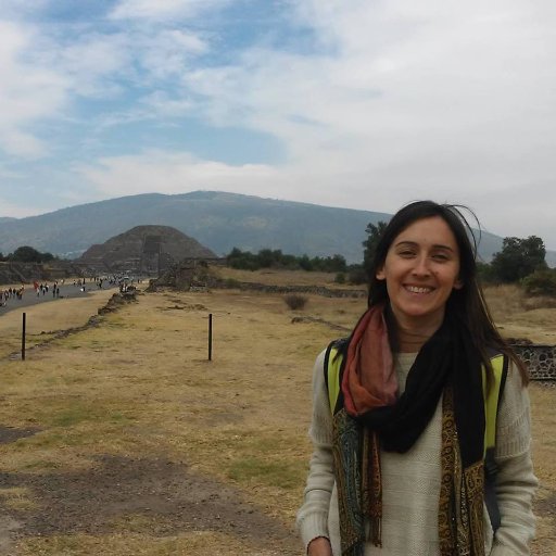 Abogada // Profesora en Docencia Superior
Diseñadora de Indumentaria //
Fanatica del TC