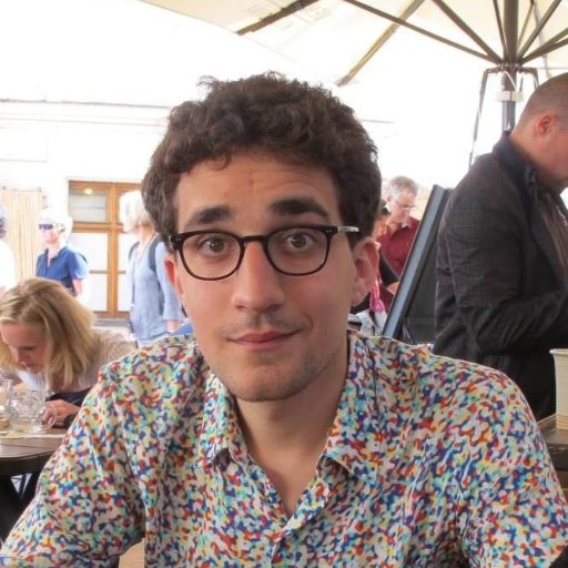 PhD in electrochemical energy storage @cdf1530 @CSElab_Paris. Grad from @ENS_Ulm , strongly concerned about #climate and #energy issues