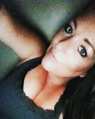 I have 2 Children that are my life, My son is 17 and my daughter is 22! I have been through alot, now I know what I don't want!
