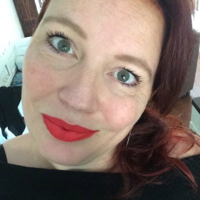 Voluit leven, dromen & ervaren. Gek op edelsmeden, dansen, eten, knuffelen, Zwolle & 2 schatten. Recruiter Achmea maar nu aan de sabbatical.