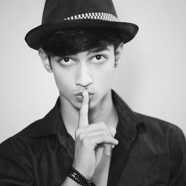 Aleehaider12's profile picture. 